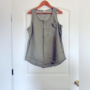 Magellan Outdoors Women’s Green Tank | Large